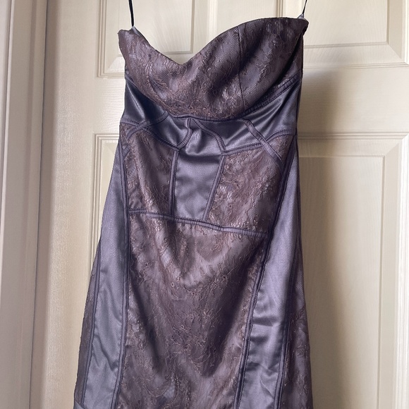 Dress - Picture 1 of 3